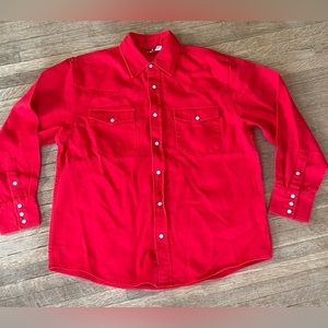 Vintage Marlboro Pearlized Snap
Denim Button Up Shirt Western Red
Men's Small